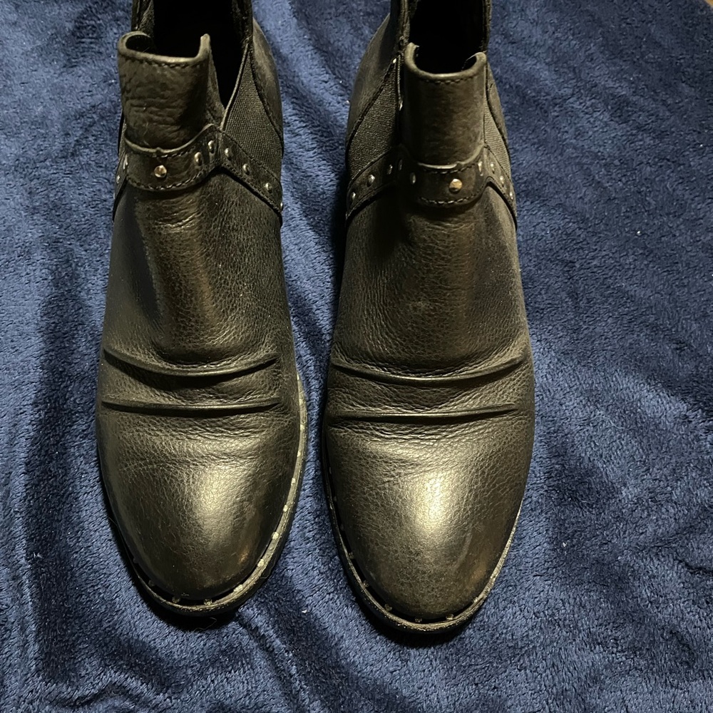 Earth Origins Black Ankle Booties